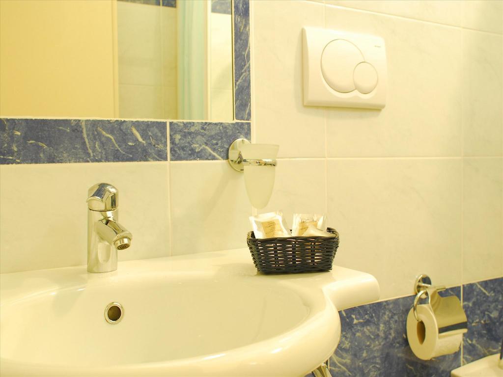 Hotel Veliero Rimini Kamer foto